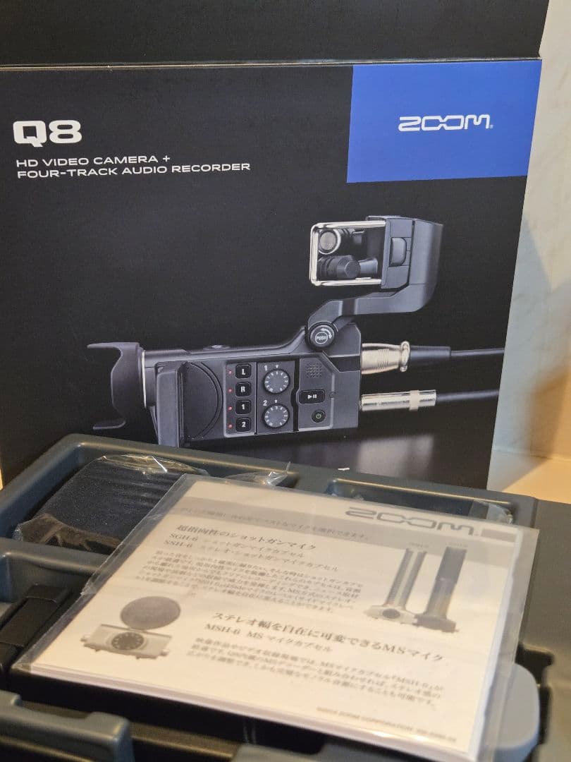 ZOOM Q8 ハンディビデオレコーダー