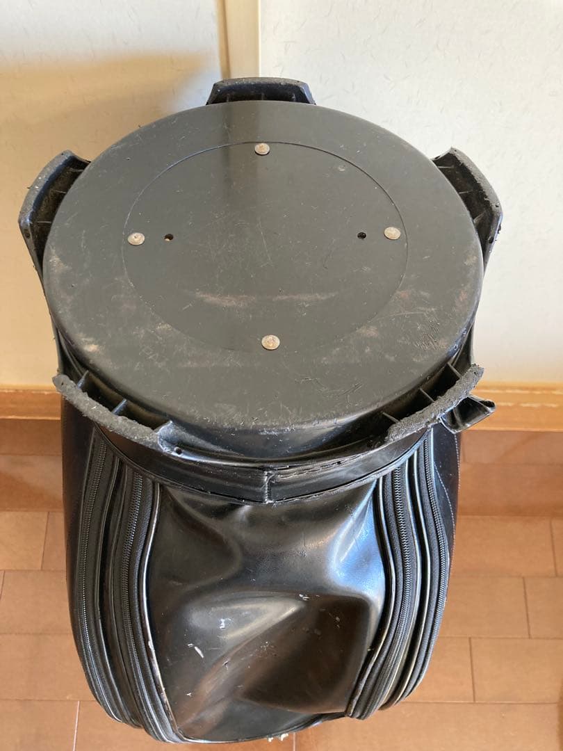 onoff オノフ　ゴルフキャディバッグ ツアー仕様　ブラックxイエロー