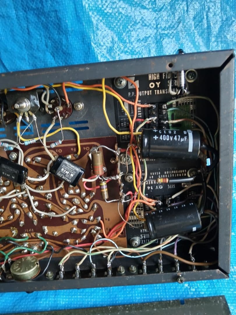 ラックス真空管メインアンプA2500　中古動作品の出品です。