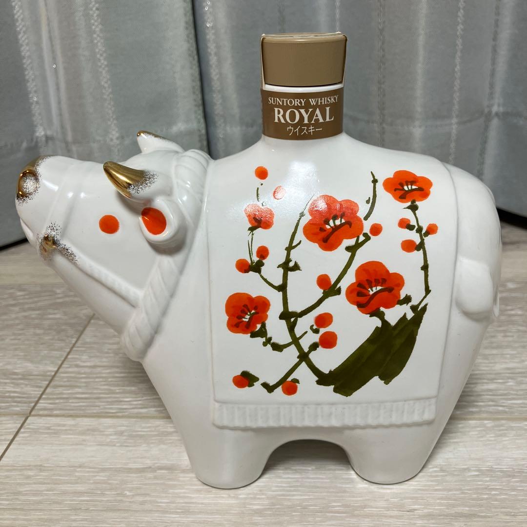 限定ボトル サントリーウイスキー ローヤル 干支ボトル 2009年 丑年 未開封