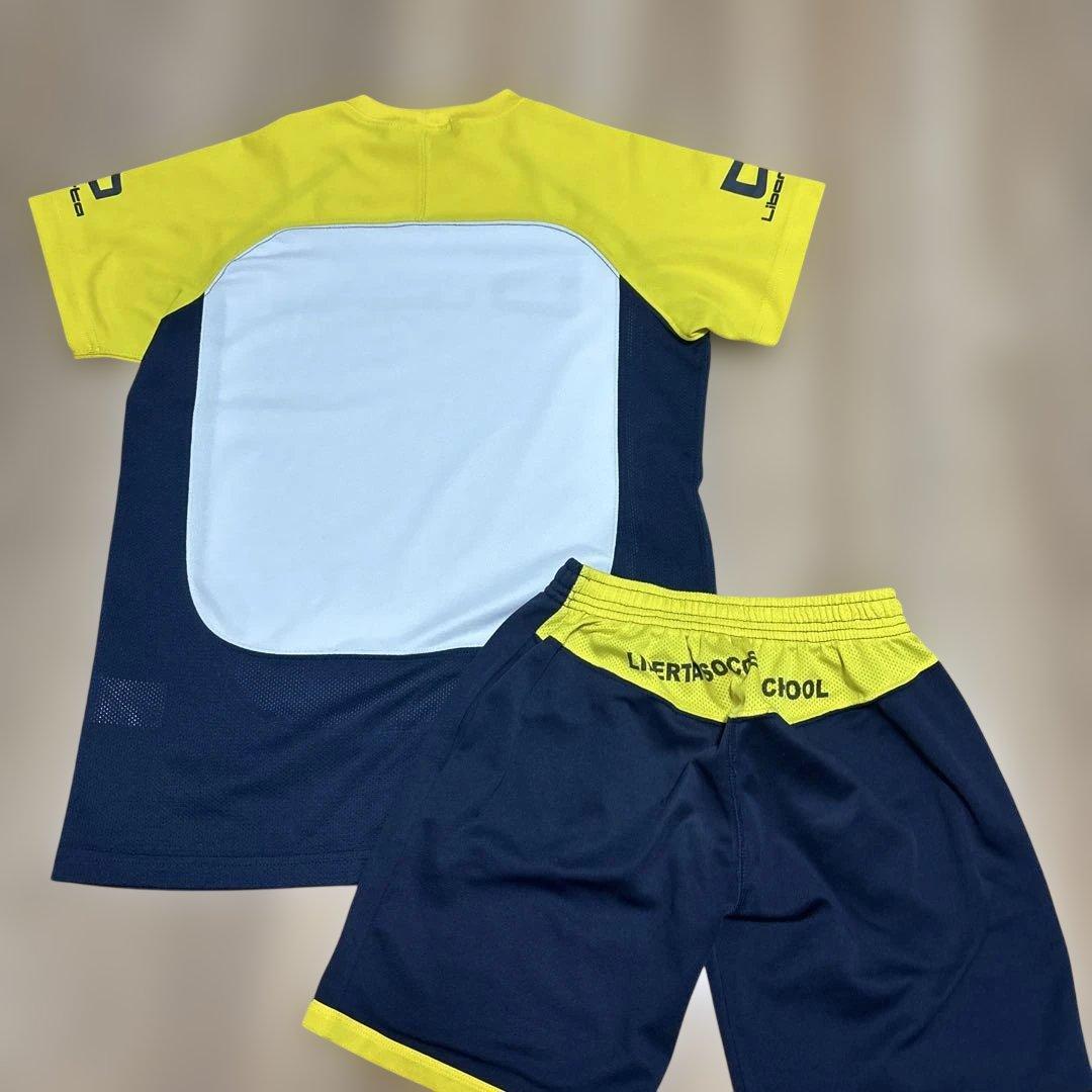 【バラ売り不可】リベルタサッカースクール＊ユニフォーム　ジャージ　160センチ