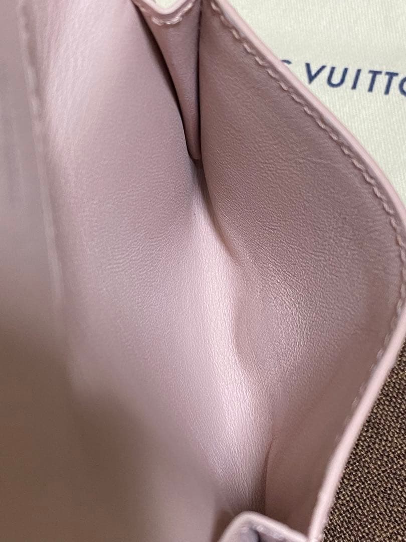 ルイヴィトン 名刺入れ カードケース　　マヒナ　ピンク