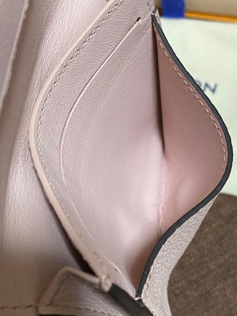 ルイヴィトン 名刺入れ カードケース　　マヒナ　ピンク