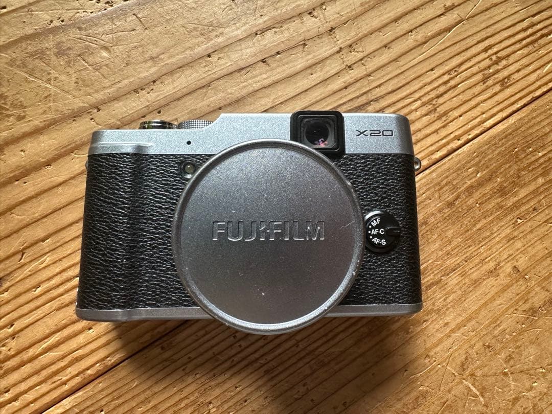 ☆*☆様 FUJIFILM X20 コンパクトデジタルカメラ