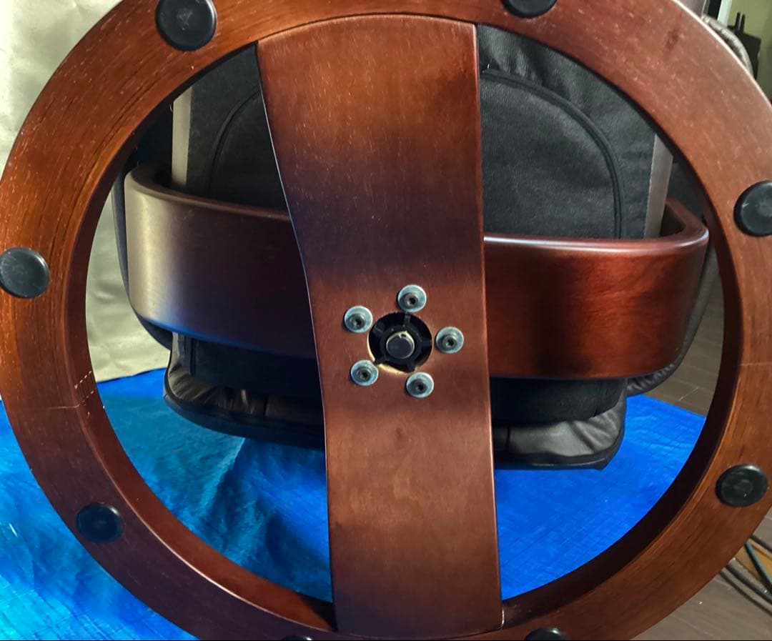 Hjellegjerde イエリアーダ シモンズ リクライニングチェア