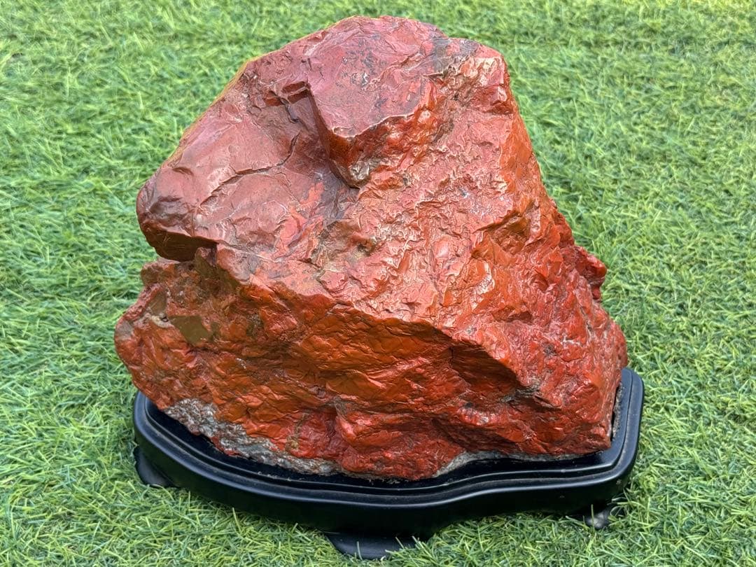 大型 佐渡 赤玉石 赤石 鑑賞石 水石 盆石 錦紅石 錦石天然石 黒色台座付き