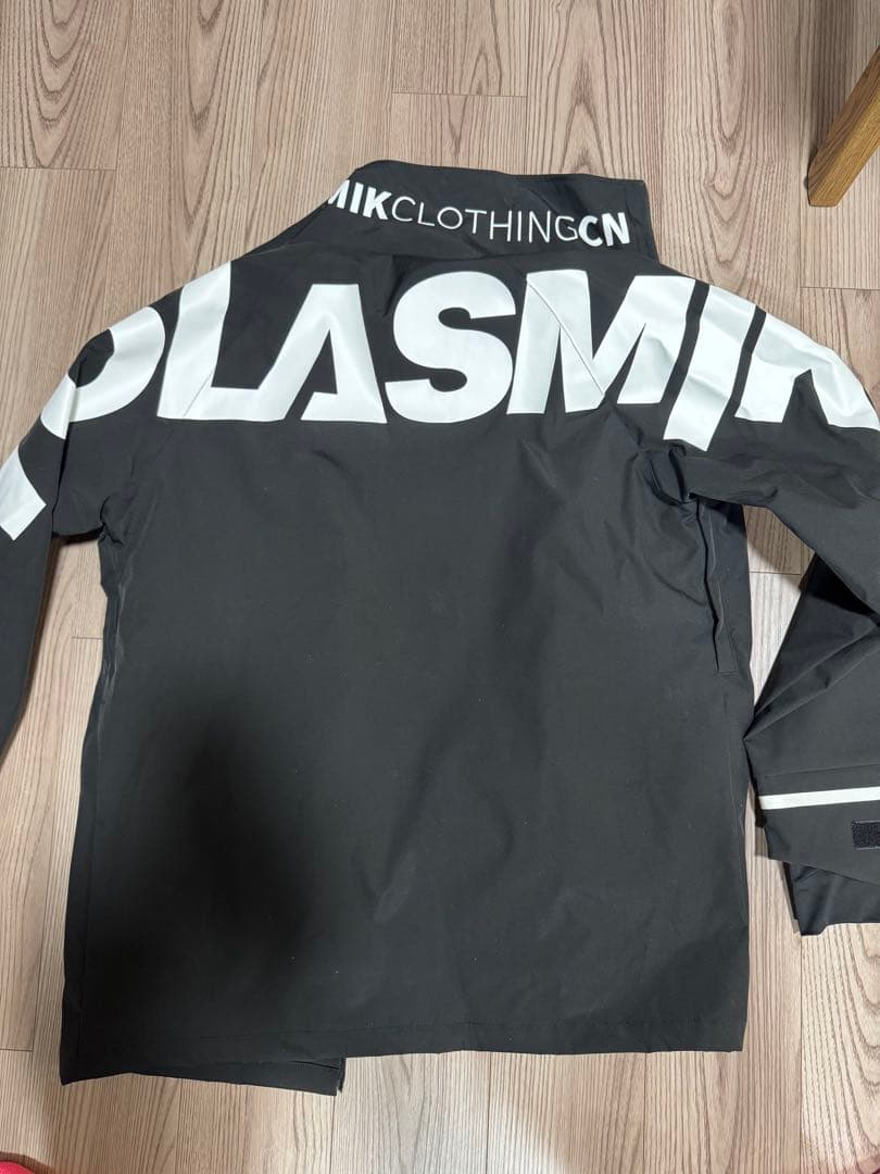 TOLASMIK ブラックジャケット