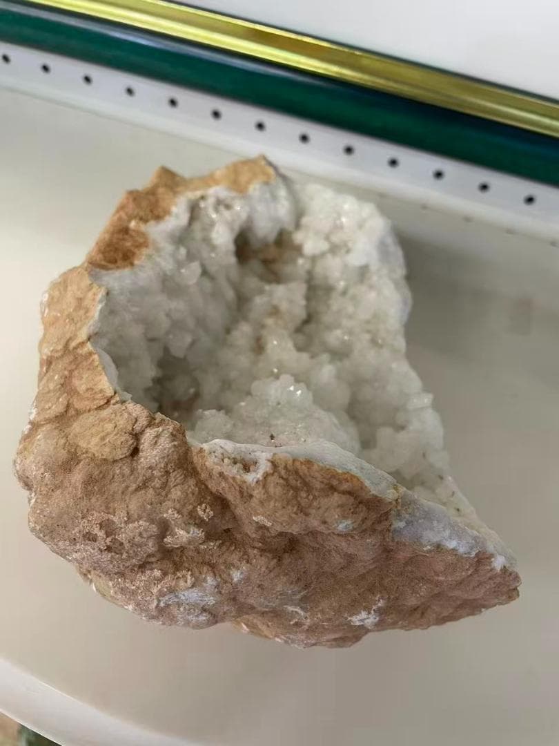 【ブラジル産天然石】特大天然水晶ドーム 2.3kg　原石