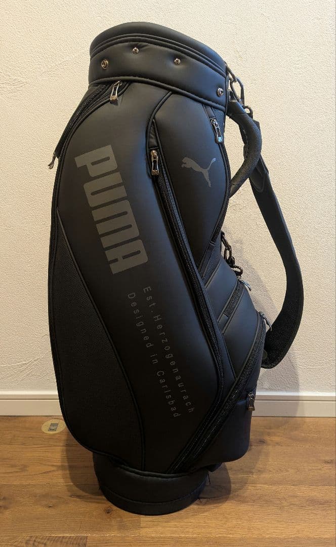 プーマ　PUMA　２０２２年モデル　キャディバッグ　ブラック　９．５型