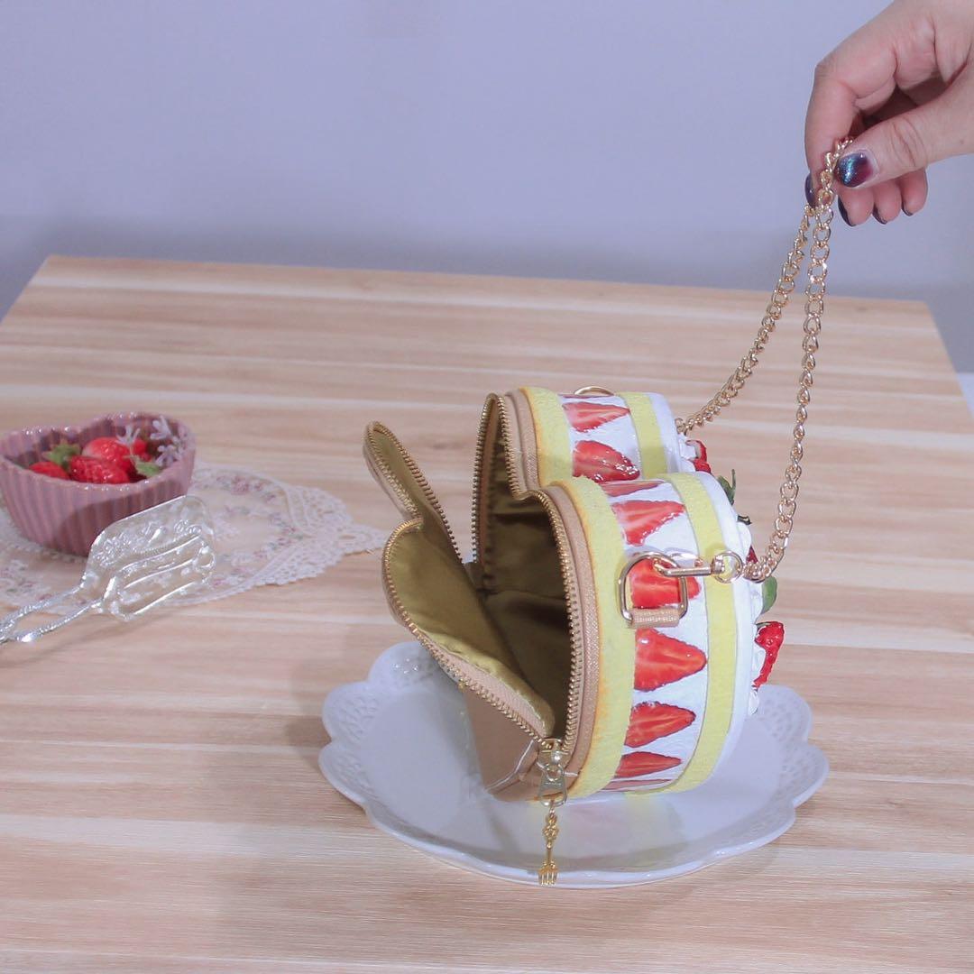 【専用】ハートショートケーキバッグ【ロングチェーン付】