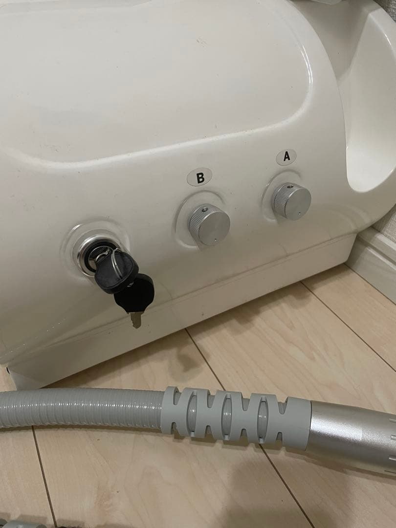 【中古品】業務用　痩身機　脂肪冷却マシン　脂肪冷却機　コンパクト　部分痩せ