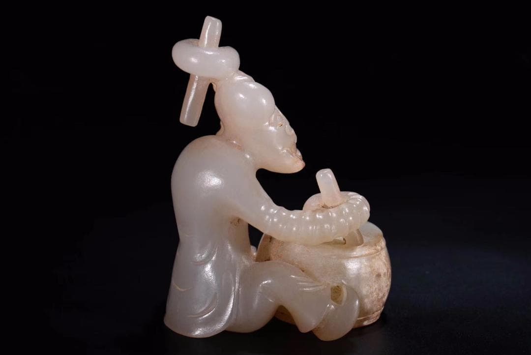 和田玉 胡人擊鼓