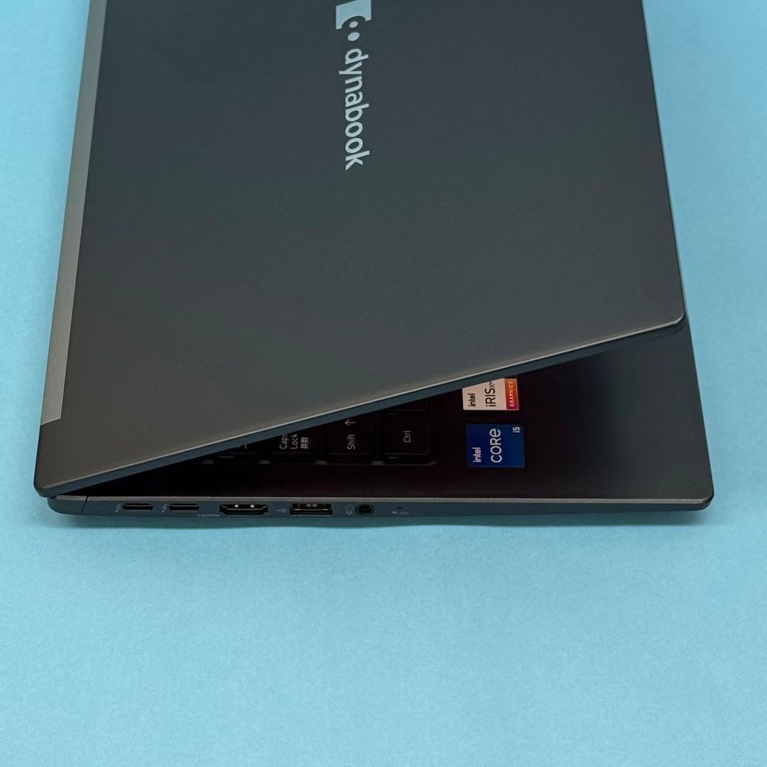 【美品】625 dynabook G83/HU i5-1135G7 16GB