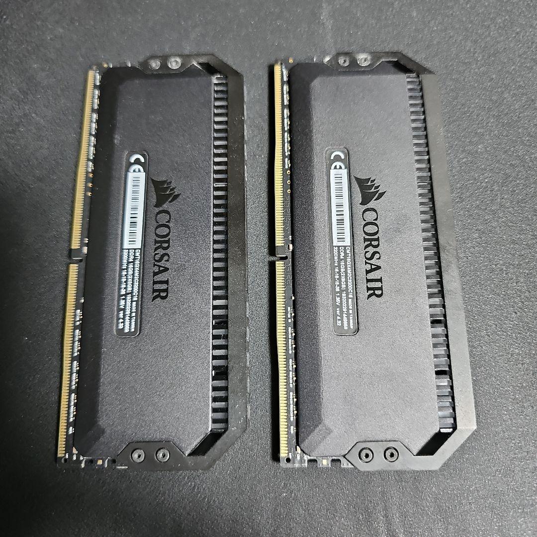 メモリー Corsair Dominator Platinum RGB DDR4-3200
