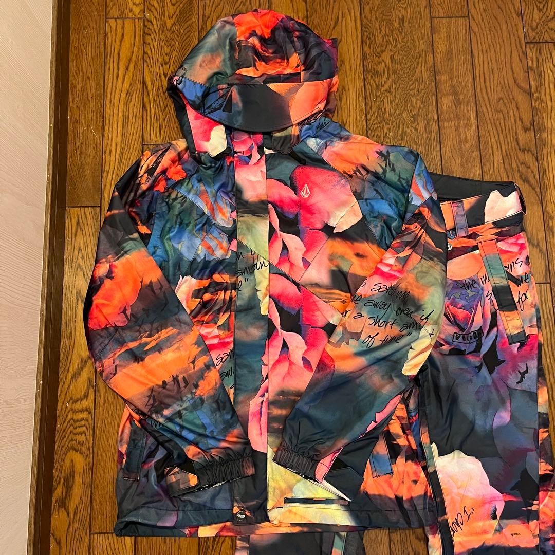 上下セット　VOLCOM スノーボードウェア SP