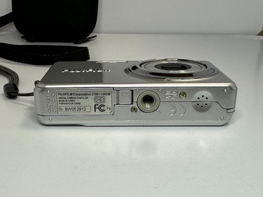 フジフィルム Fujifilm Finepix J30