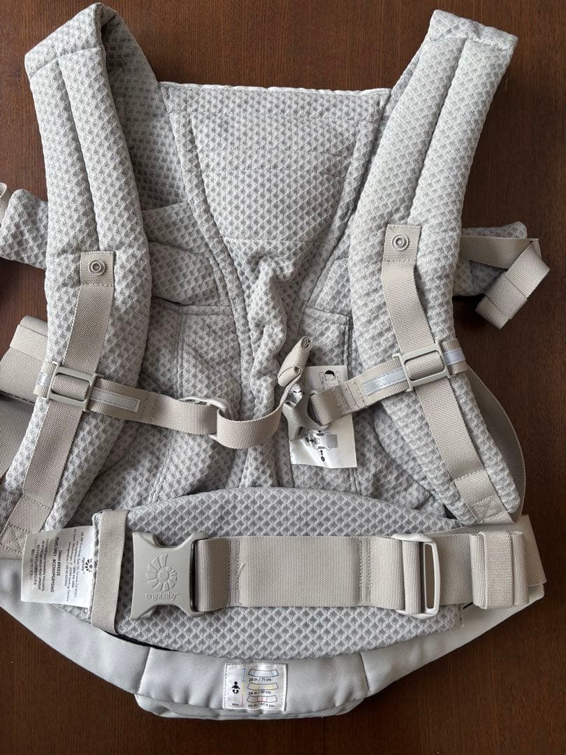 【こっこさん専用】ergobaby オムニブリーズ 抱っこひも グレー