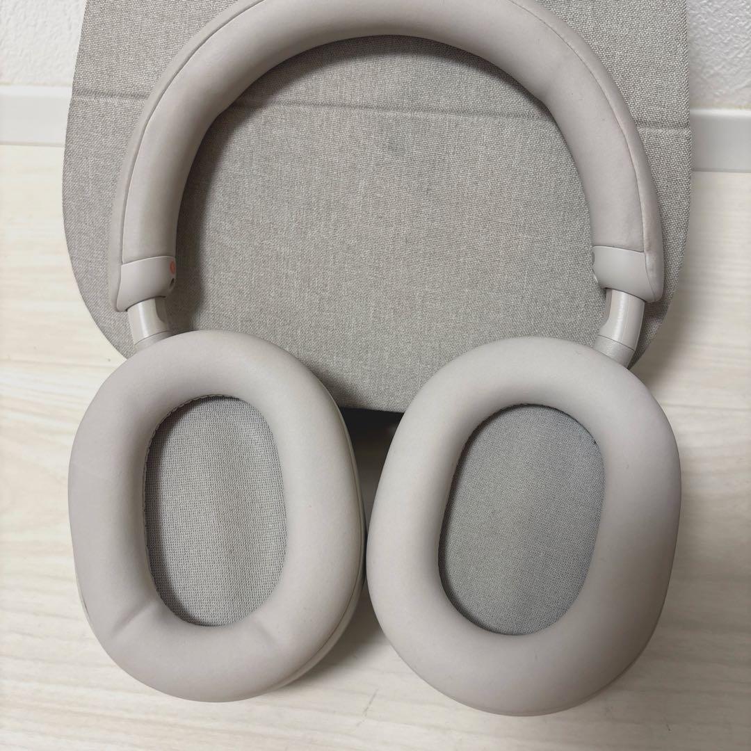 【値下げしました】SONY WH-1000XM5 ヘッドフォン プラチナシルバー