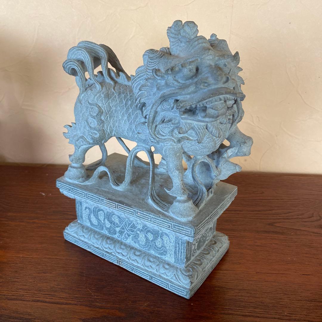 仏教美術　石像彫刻　天然石　獅子　狛犬　高さ約23cm　骨董