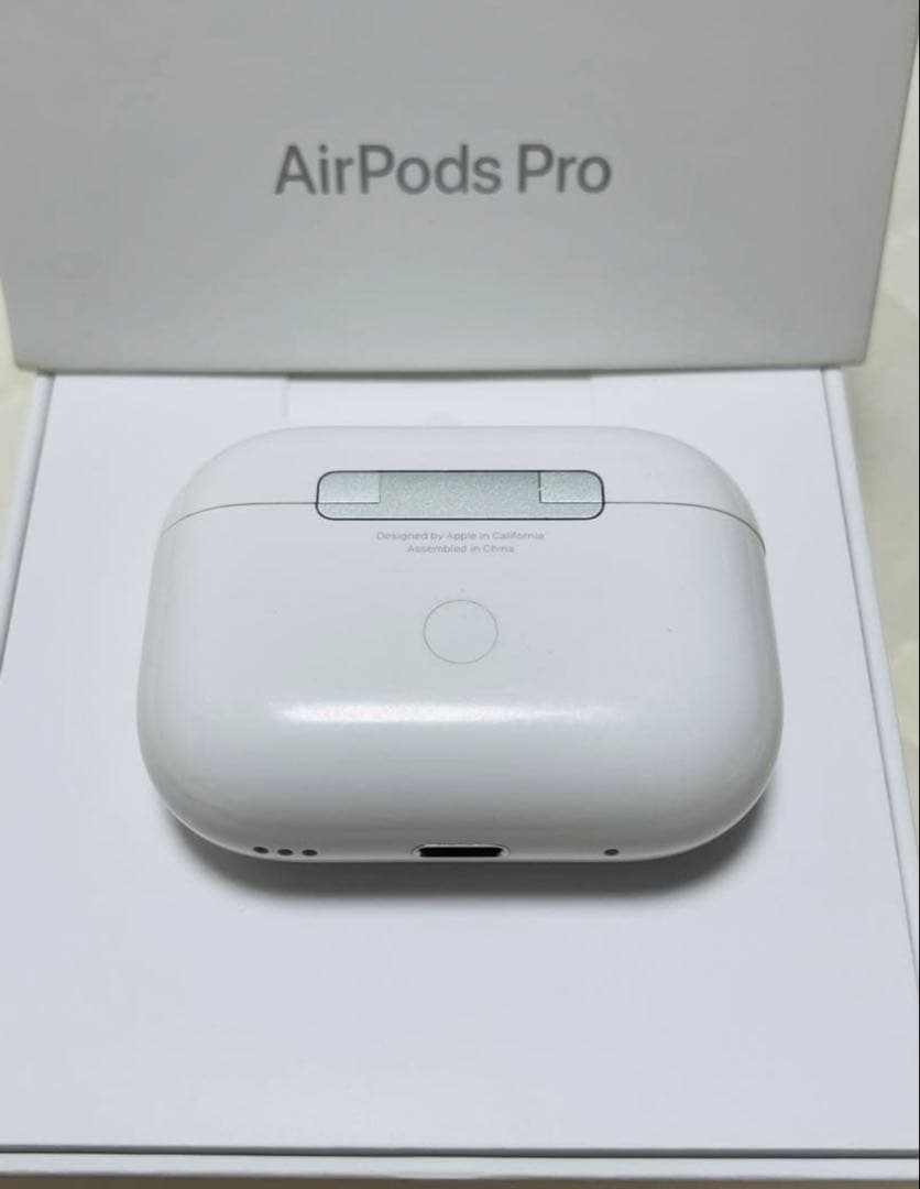 Apple AirPods Pro 第2世代充電ケースのみ　正規品　動作確認済み
