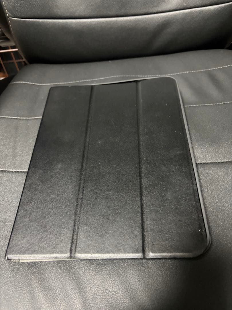 Apple iPad a16 10.9インチ シルバー 本体