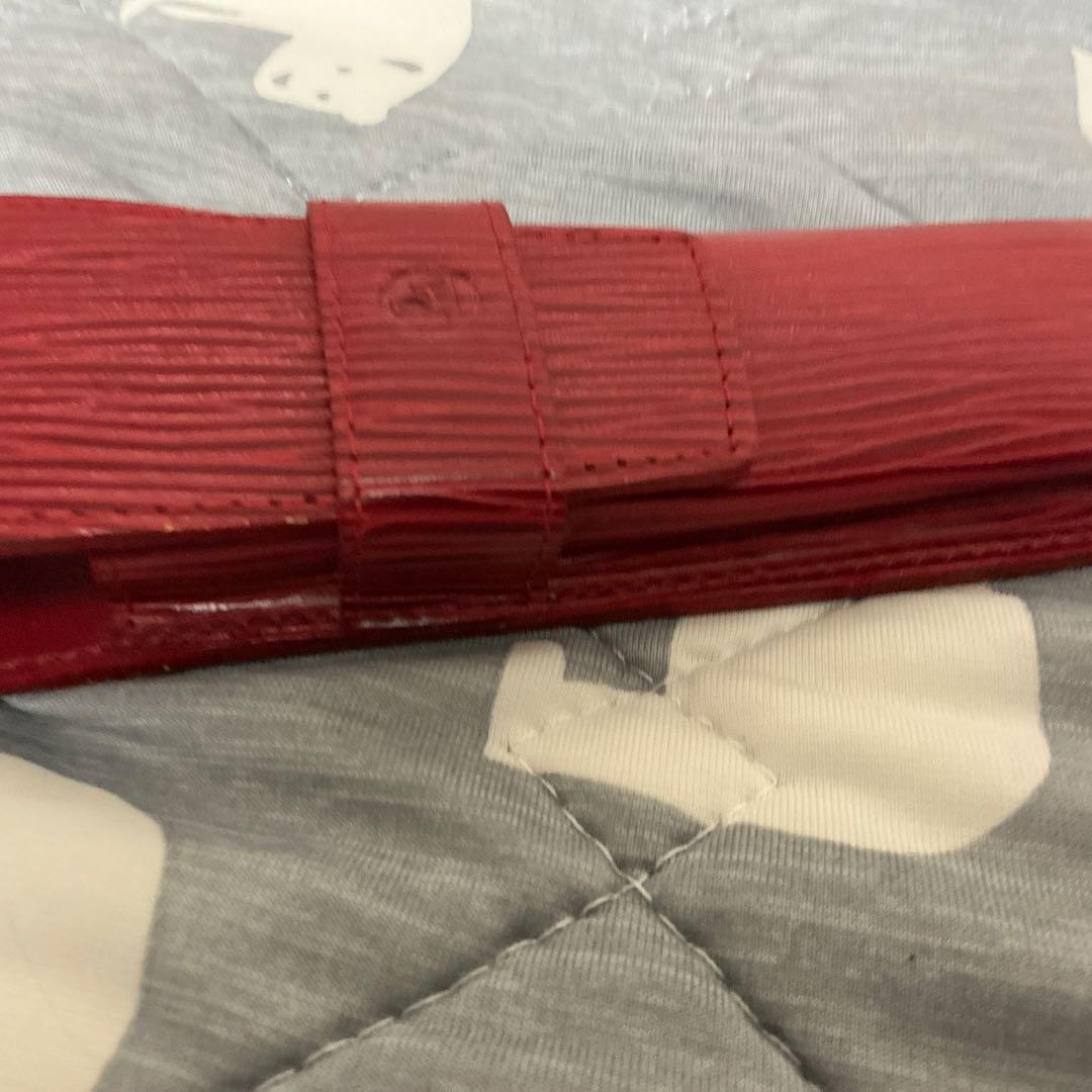 希少　赤い木目調ペンケース スワンの刻印付き