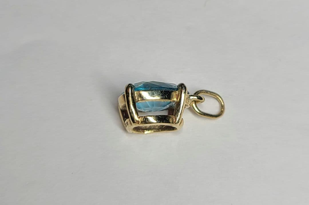 じゅんさくら様★ブルージルコン★ペンダントトップオーダー