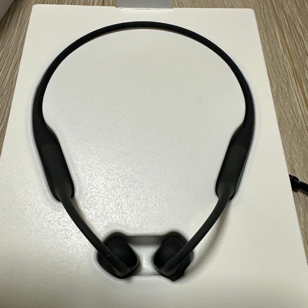 【試着のみ、未使用】Shokz OpenRun ブラック 骨伝導イヤホン