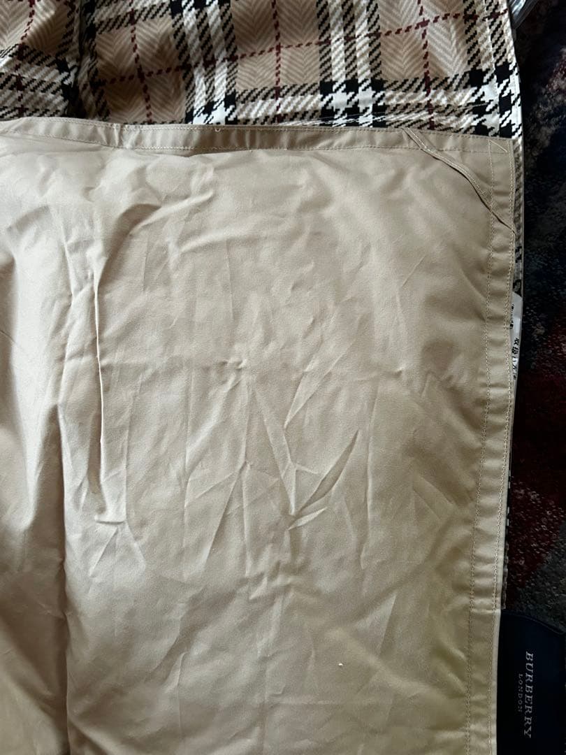 バーバリー　ダウンケット　チェック柄　未使用品
