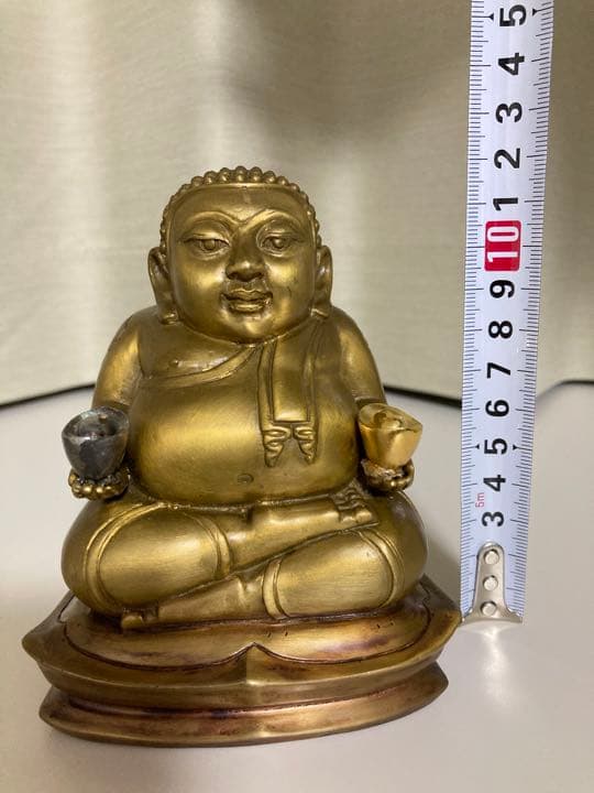 LP Pon 《2562 善迦財供尊》