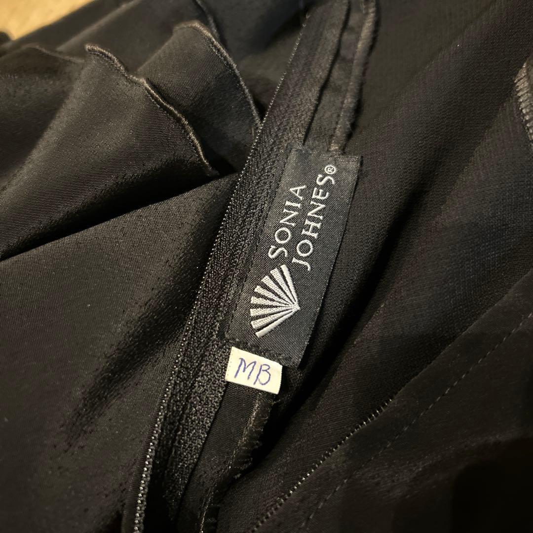 ソニアジョーンズ　ブラック　ファルダ