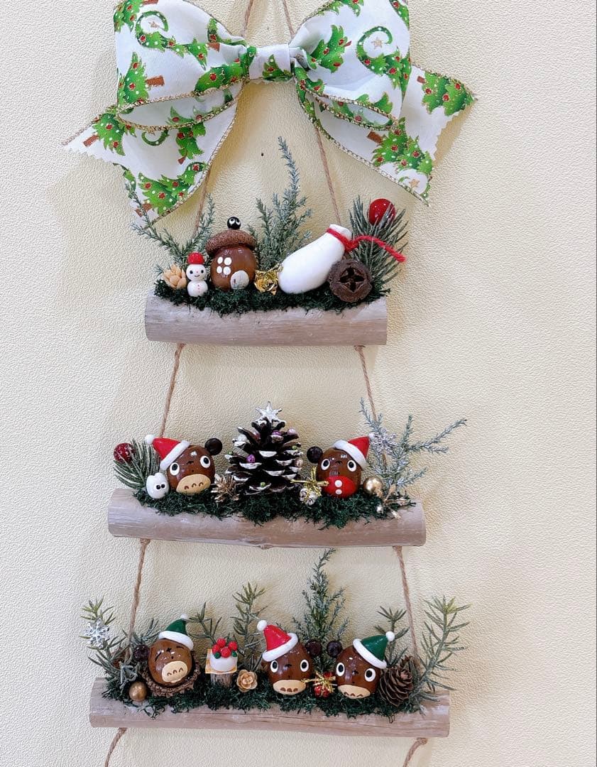 どんぐりアート　流木　オブジェ　壁掛け　クリスマス　木の実