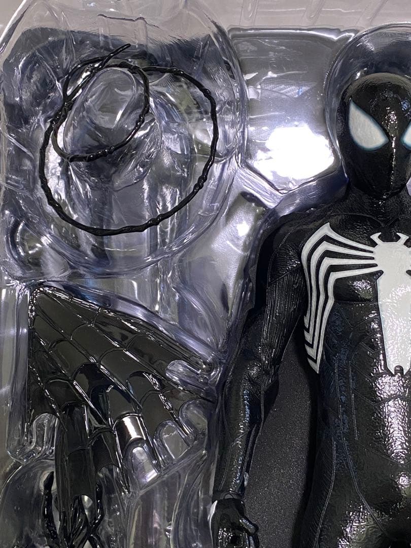 ホットトイズ スパイダーマン ピーターパーカー シンビオートスーツ marvel