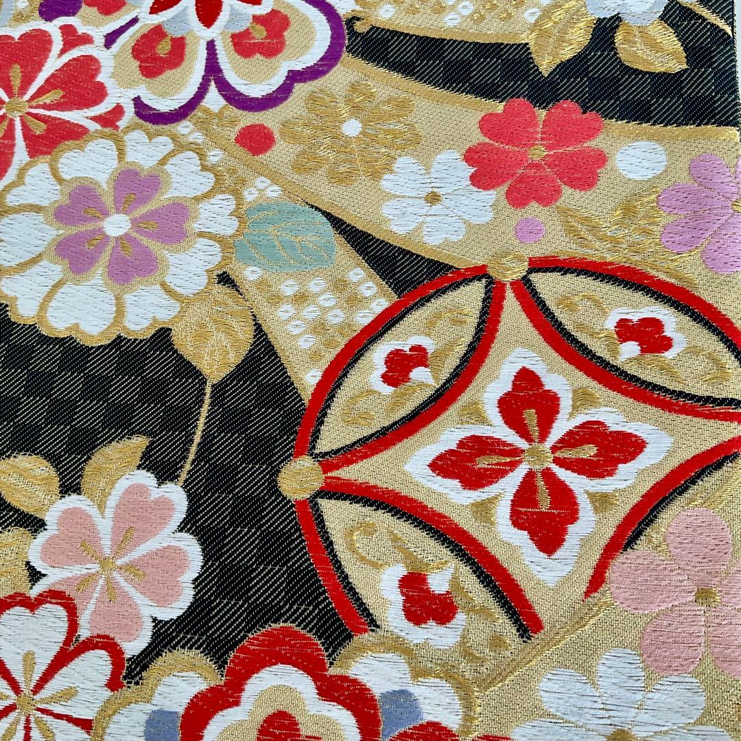 ぐ*ん様 袋帯　振袖用袋帯No.169 黒系　七宝　熨斗　古典華紋様