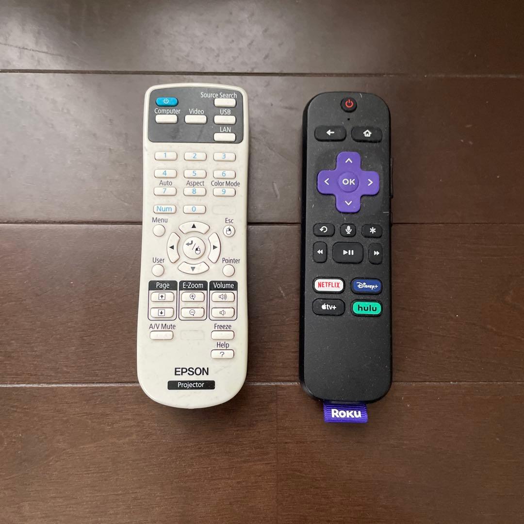 EPSON プロジェクター (Powerlite 98H)付属品いろいろあり