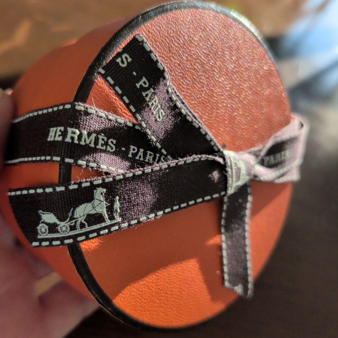 エルメス　HERMES 　非売品　オルゴール　 手巻き　リボン付き丸型