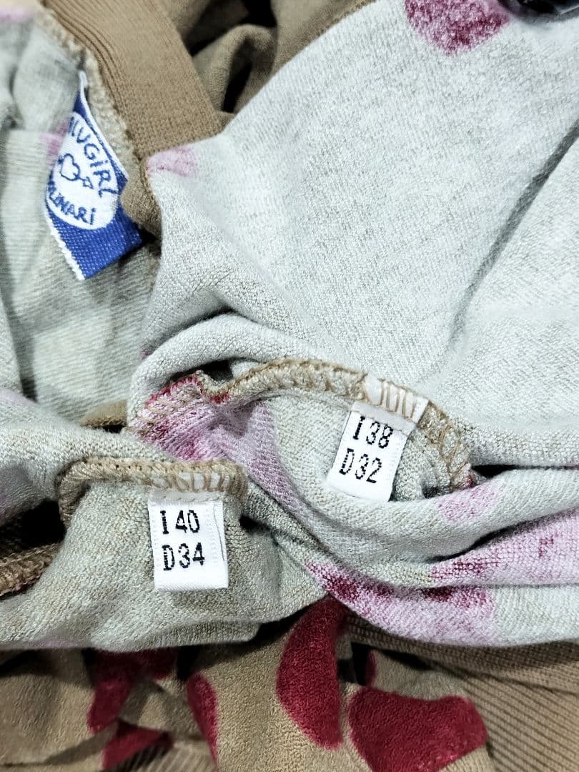 未使用ANNA MOLINARIベージュハート柄カーディガンとキャミアンサンブル