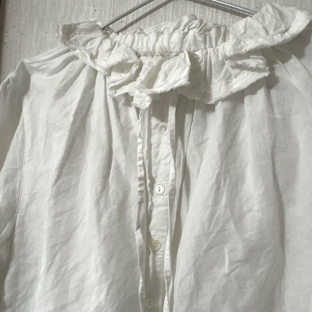 美品 ネストローブコットンリネンダンガリーフリルシャツ