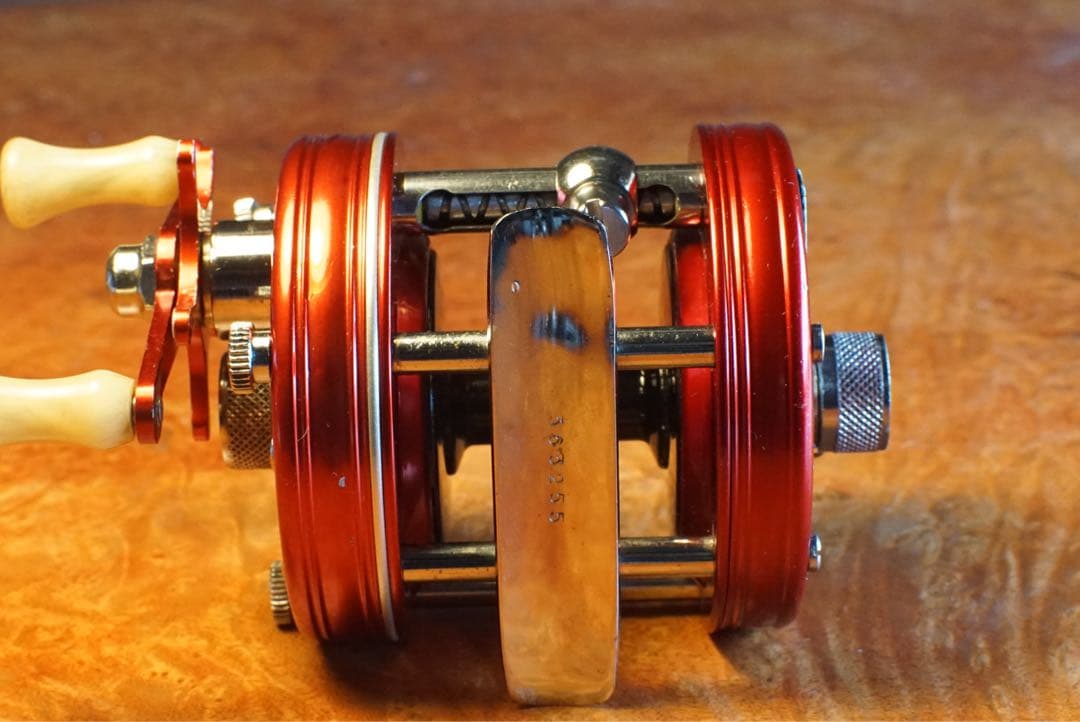 ABU アンバサダー 5000 メンテ済 フレーム修正済