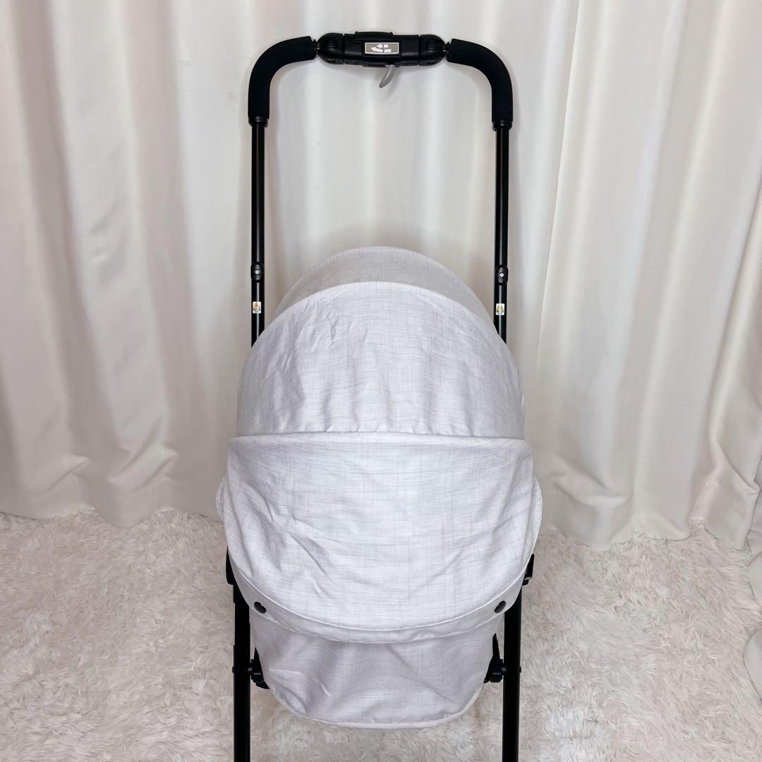 極美品✨コンビ　 コムペット ミリミリライト ペットカート　折りたたみ