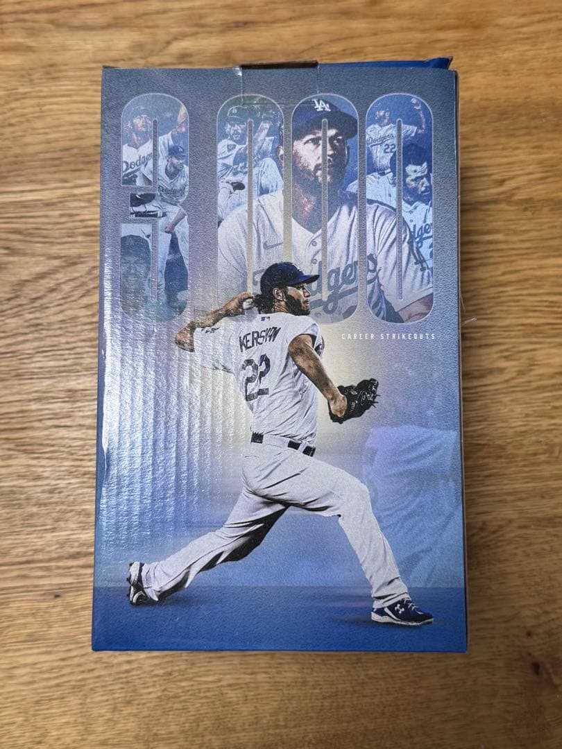 激レア　カーショー 3000奪三振 ボブルヘッド　プラチナ　年間シート保持者のみ