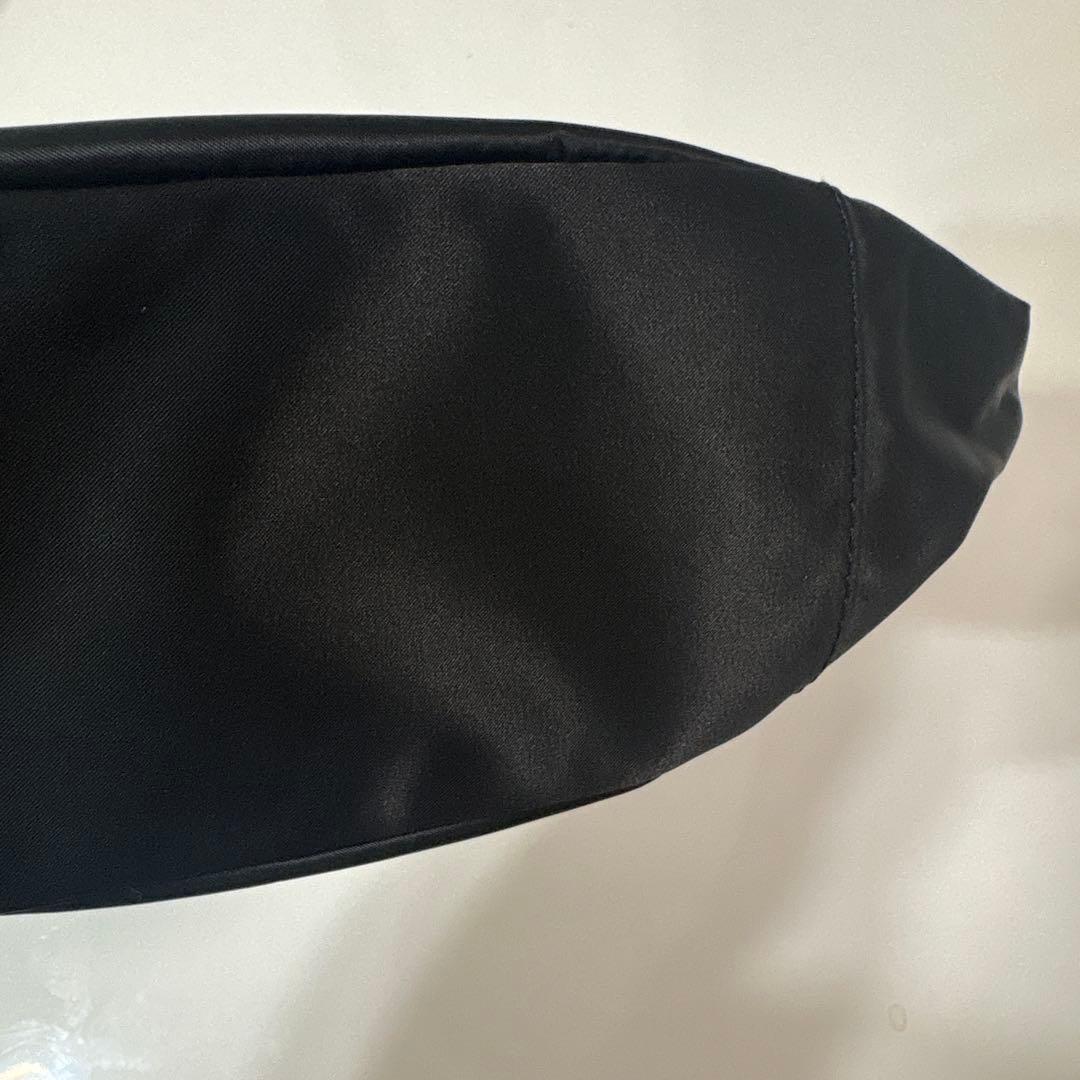 超美品ラシット ナイロン ラウンドショルダーバッグ 金具シルバー