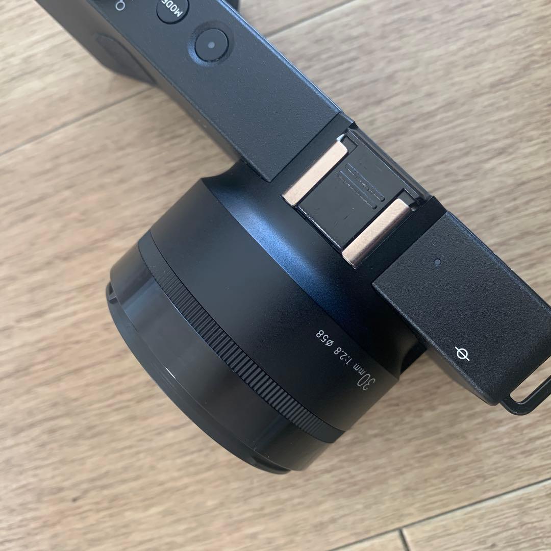 SIGMA dp2 Quattro（バッテリー2個・純正フード・純正ストロボ付）