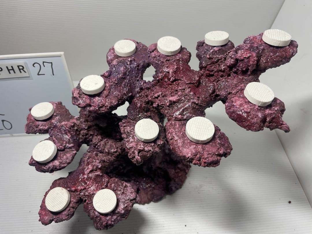 【送料無料】人工ライブロック　PHR27／13穴加工　アク抜き済み安心塗料使用