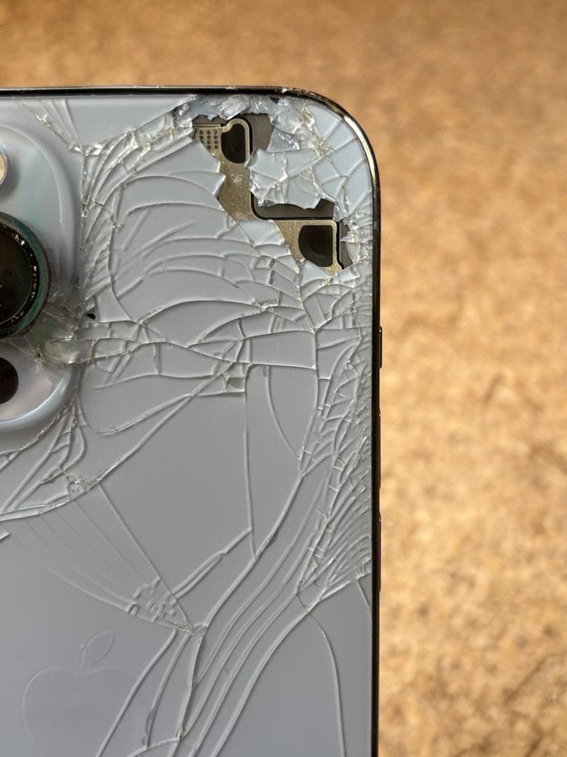 【部品取り】iPhone13 pro maxシエラブルー SIMフリー ジャンク