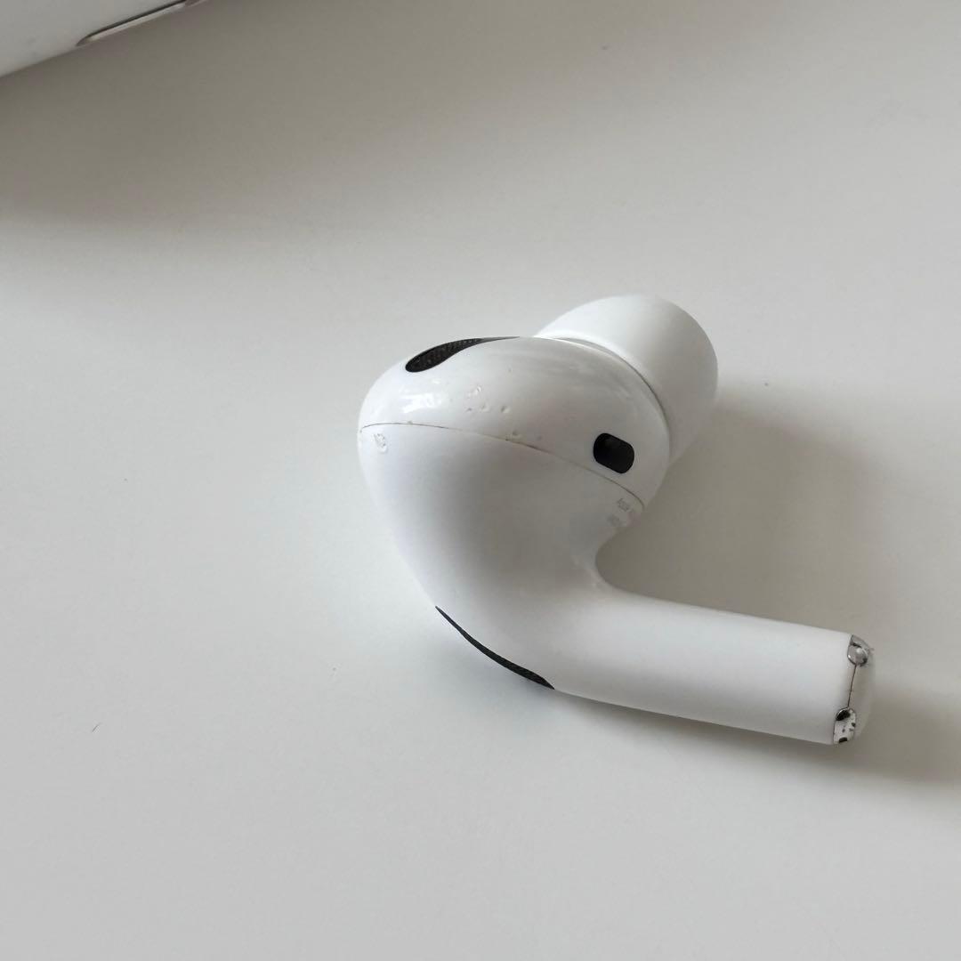 【純正】AirPods Pro 第一世代　本体 充電ケース付き