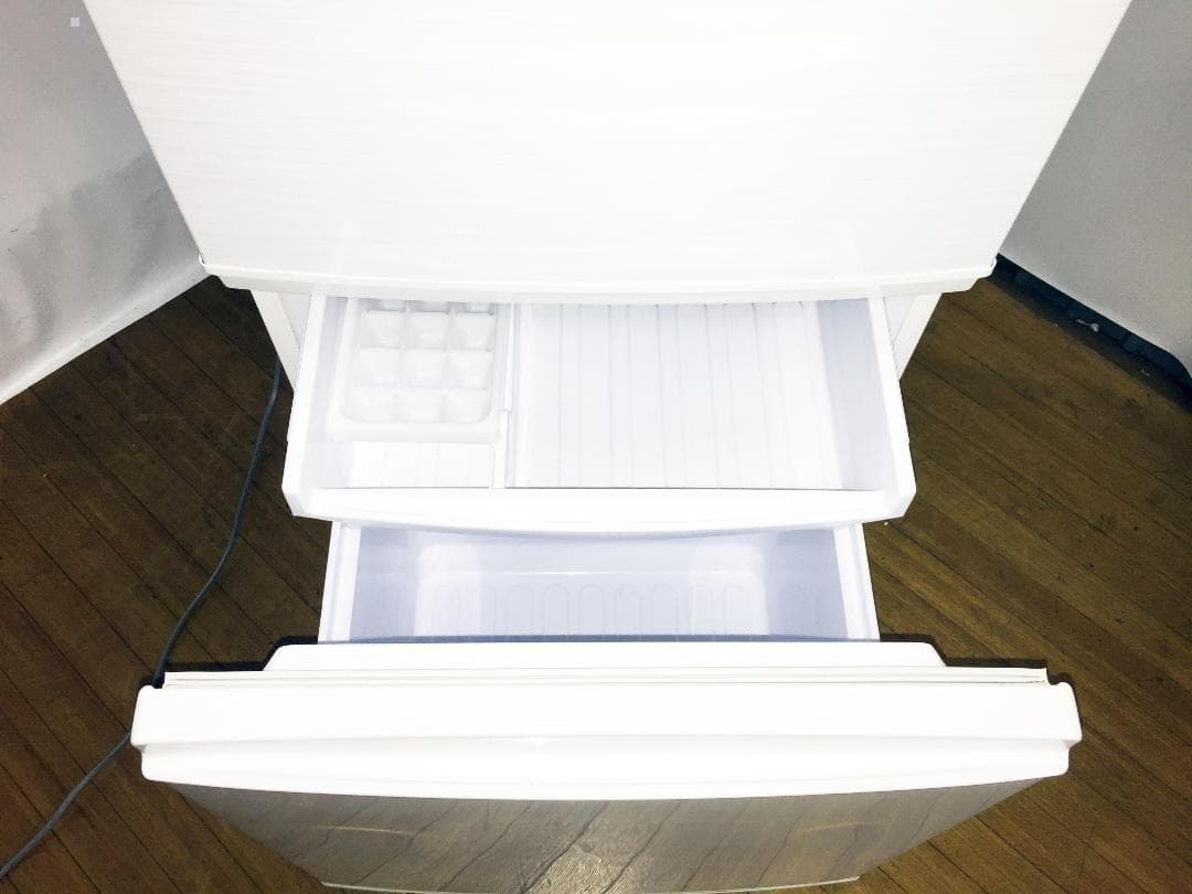 30日迄！送料無料◆中古★SHARP 137L 冷蔵庫【SJ-14W-W】