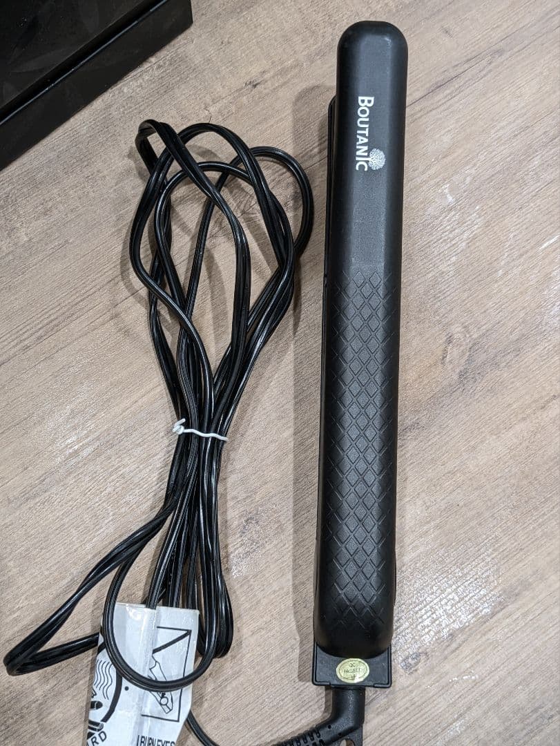 BOUTANIC ボタニック　ストレート　ヘアアイロン ブラック