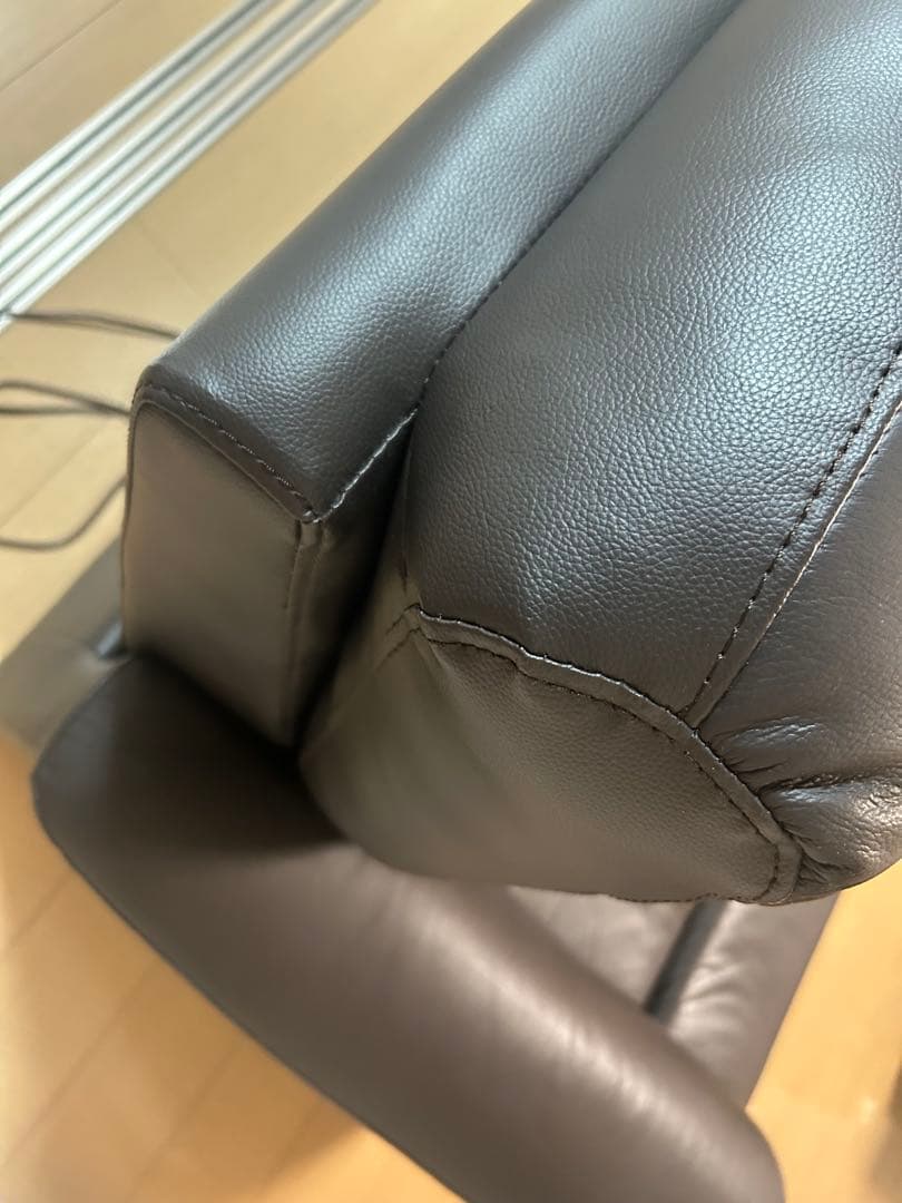 ニトリ3人掛けテーブル付き電動両側リクライニングソ ファNビリーバ