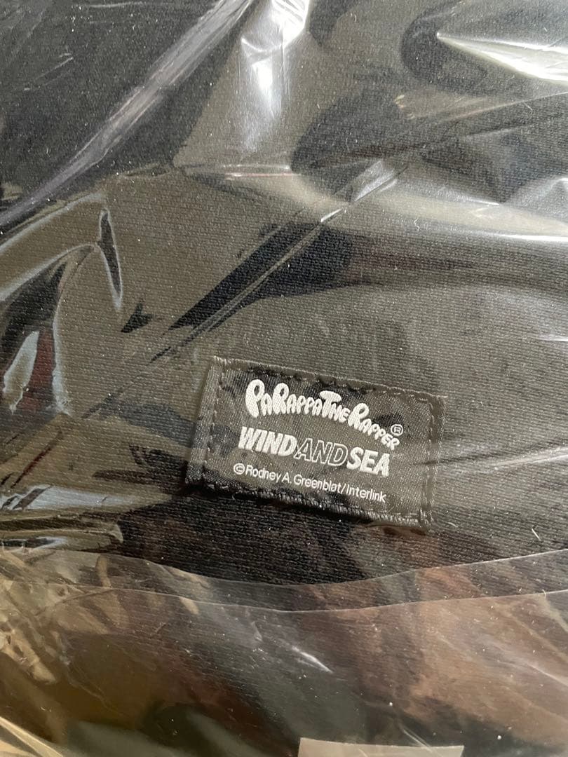 新品　wind and sea コラボ　パラッパラッパー　クッション